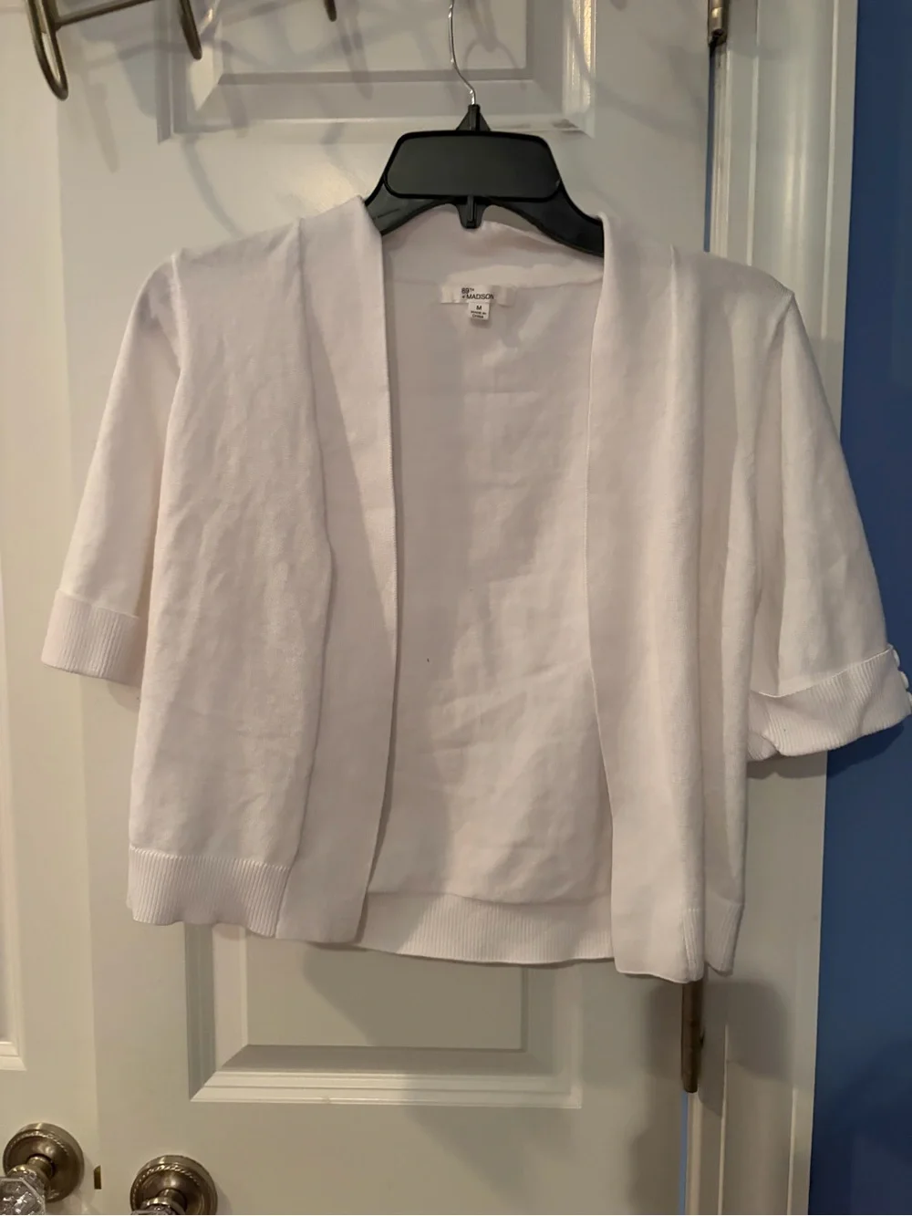 89th and Madison White Open-Front Short Sleeve Knit Sweater Jacket